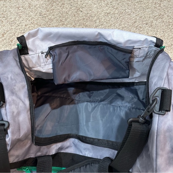 Adidas Duffle Bag - Picture 7 of 10